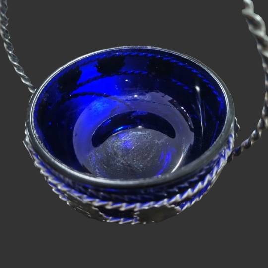Handled Glass Dish