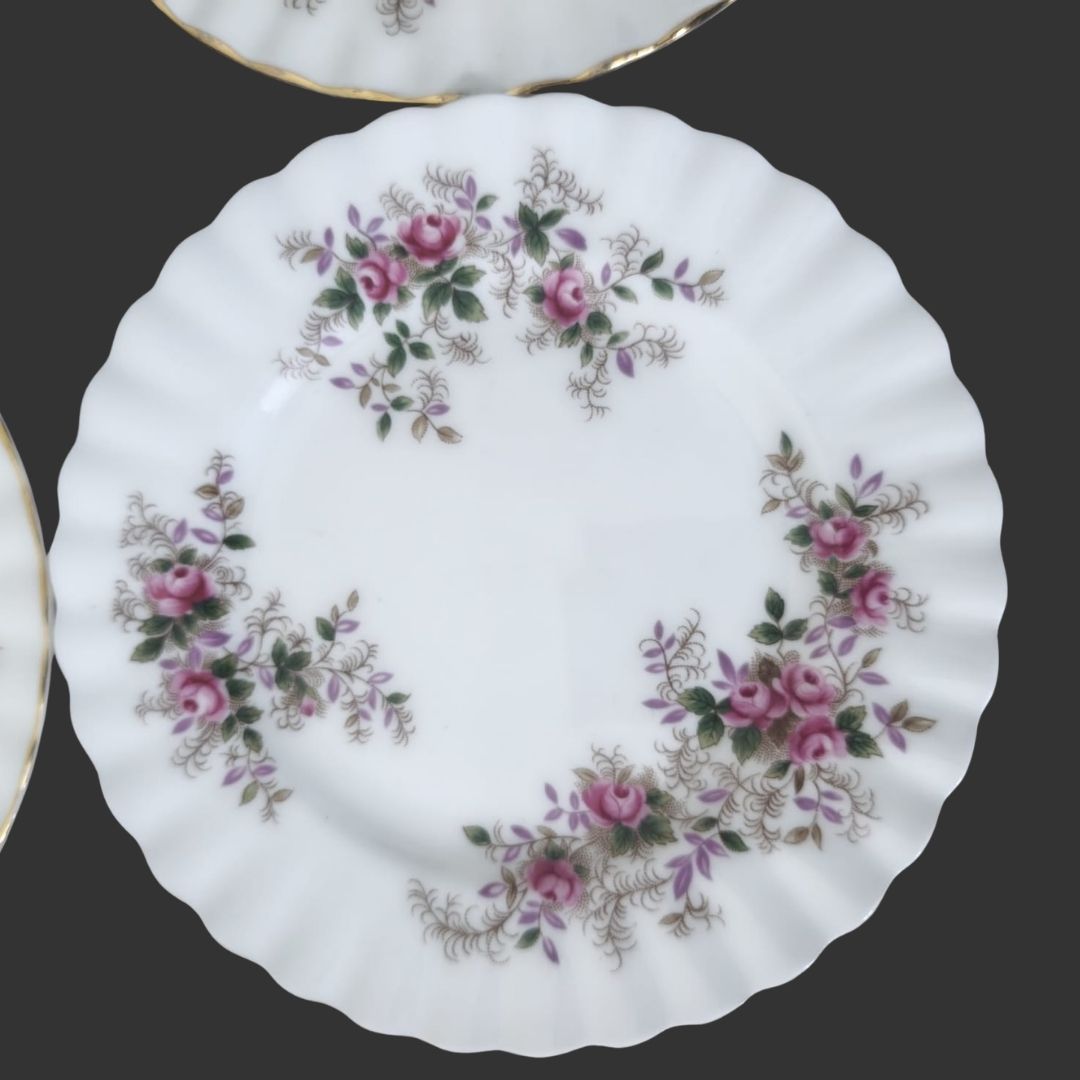 Set of 04 Dessert Plates