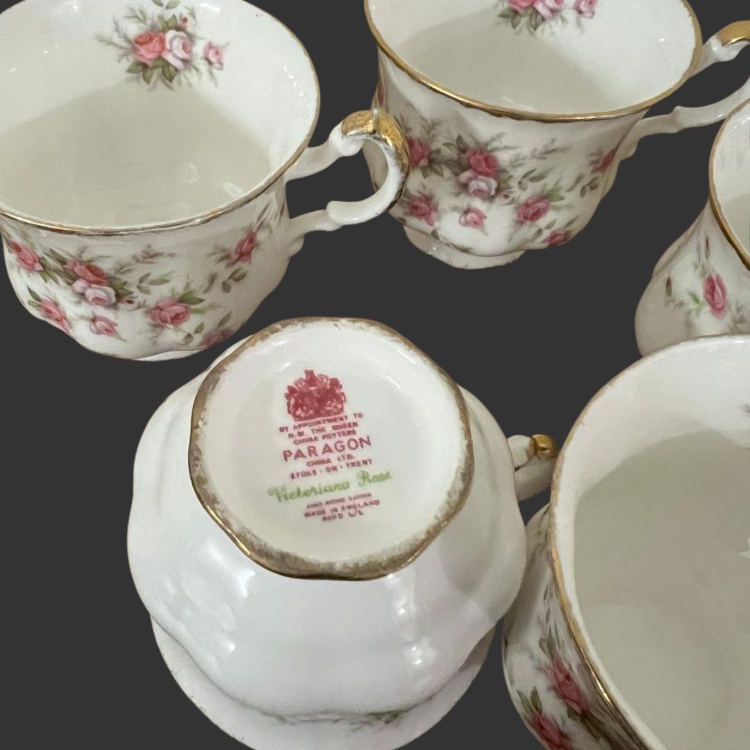 A set of 05 teacups