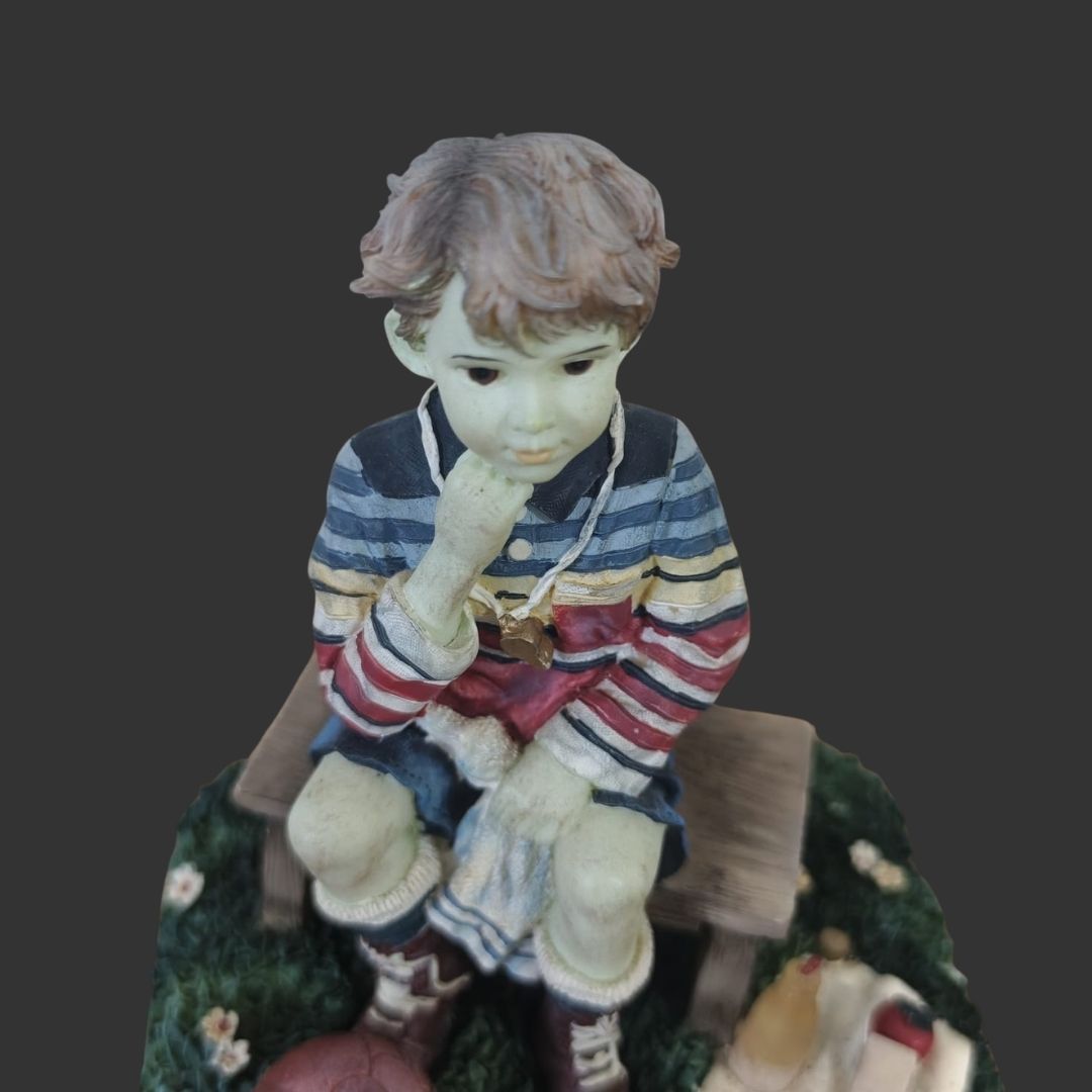 Figurine