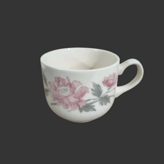 Set of 04 Tea Cups & Saucers