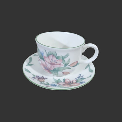 Set of 05 Tea cups & Saucers