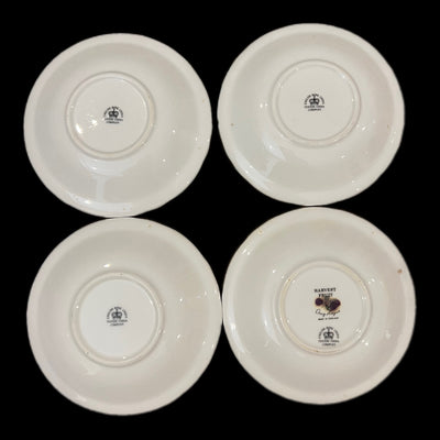 A set of 04 trinket dishes