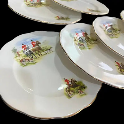 A set of 6 quarter plates